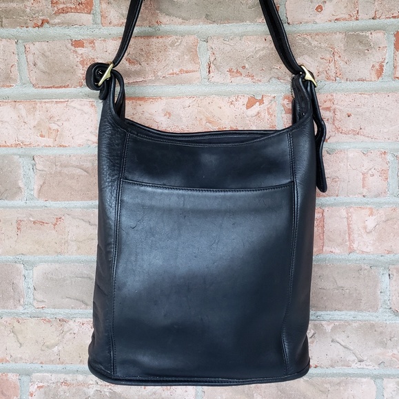 Coach Handbags - Vintage coach legacy duffle 9060